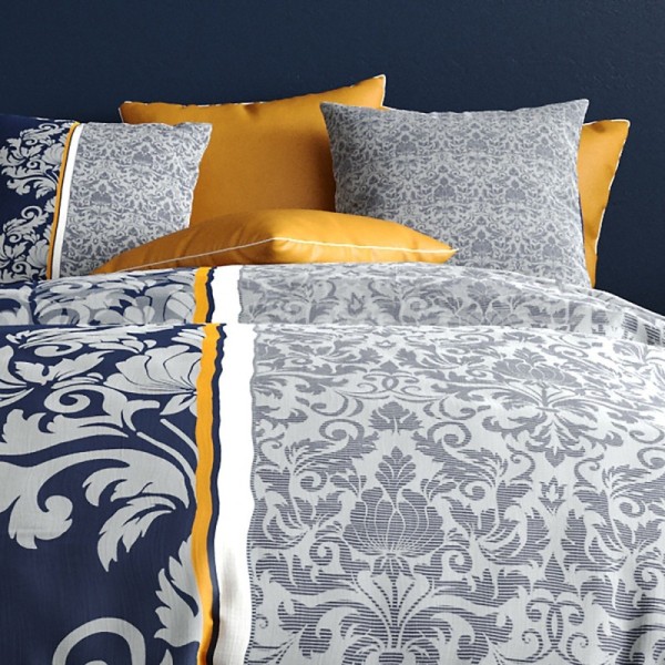 2 taies assorties à la housse de couette Arabesque 260x240 cm bleu marine, gris perle et safran aux motifs baroques orientaux.